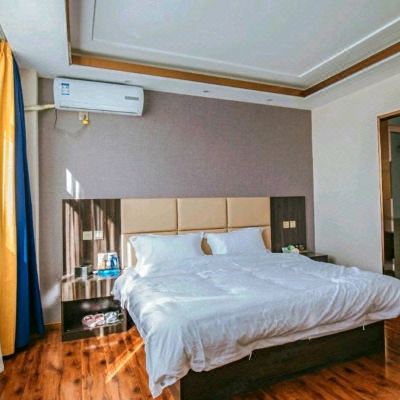 豪华电竞大床房