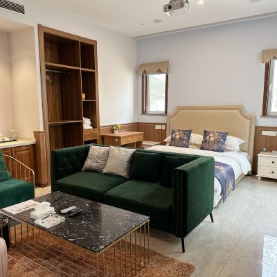 云雅家庭影视套房