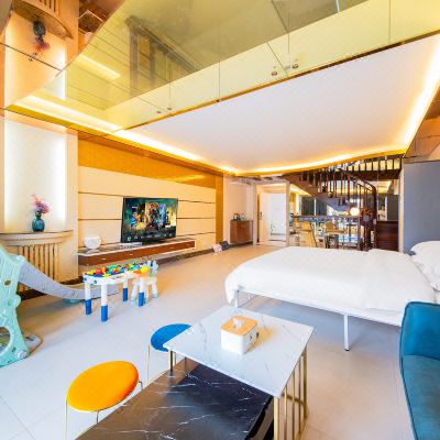 湖畔奢享复式滑梯亲子房