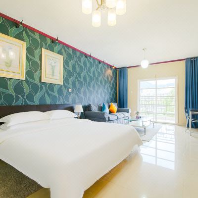 赏湖观景智享大床房