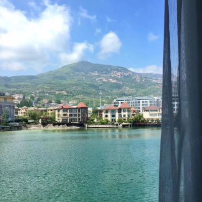 轻奢双床房（山景湖景+智能家居+可投影）