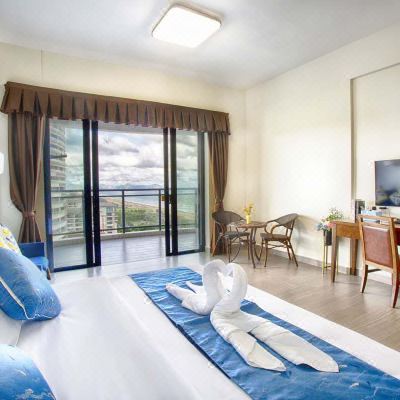 依山看海双人房