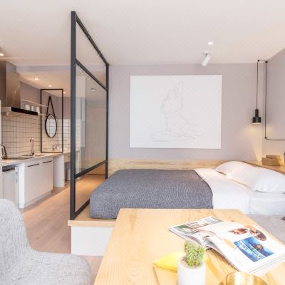 全景·大隐大床房（乳胶床垫+小冰箱+洗衣机）