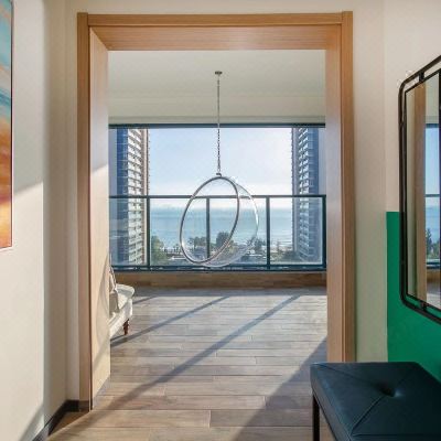 正面海景2室2厅3床2卫套房