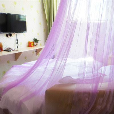 两小无猜圆床房