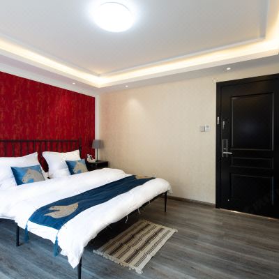 耀眼丨温馨大床房