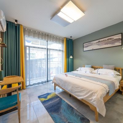 悦享轻奢大床房