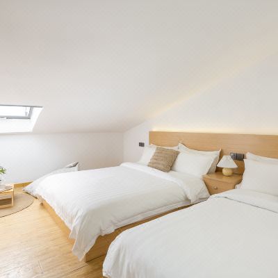 阳光阁楼四人间