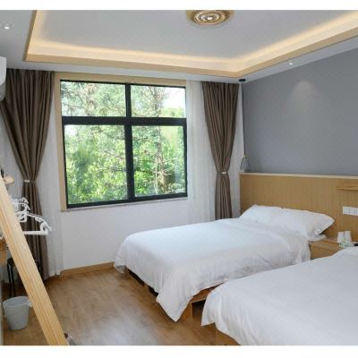 简约时尚家庭房