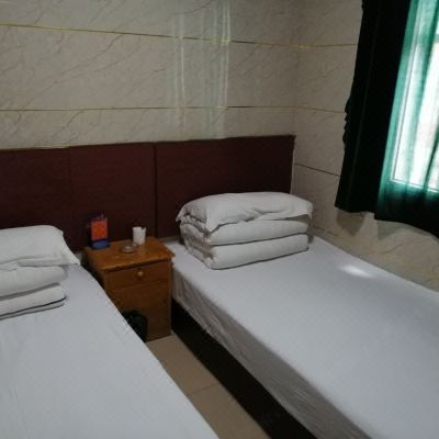 普通双人间(公共卫浴)