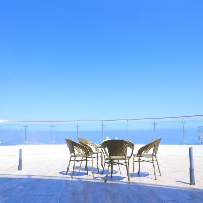 尊享海景超大露台两房一厅豪华套房