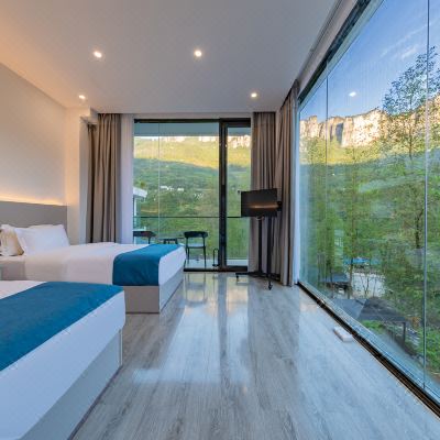 山景阳台双床房