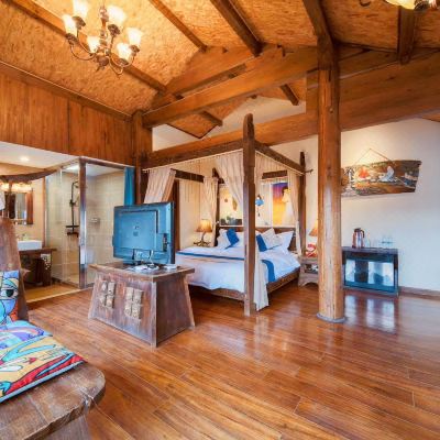 临雲东坡河景套房