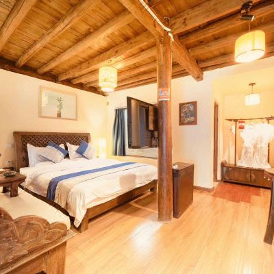 上居秋凉院景大床房