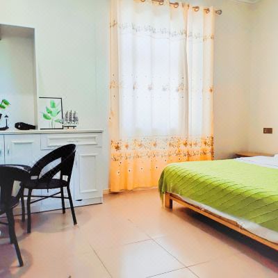 普通舒适大床房