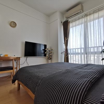 逅海阳光大床房