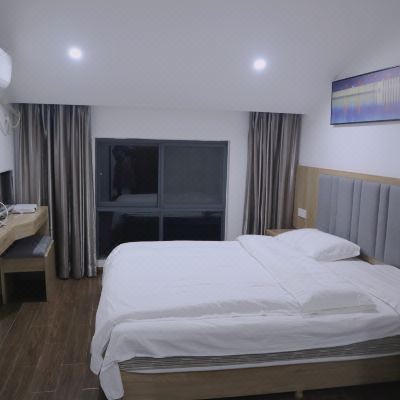 江景情侣大床房