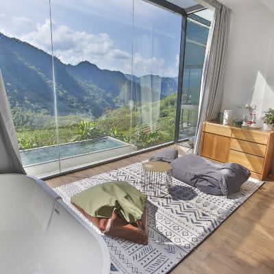 无敌山景星空大床房