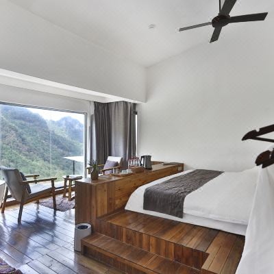 伴山大床房（1期特惠房）