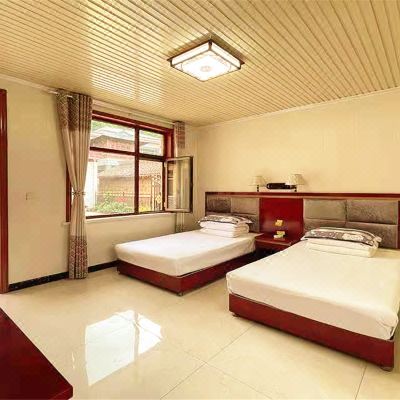 温馨亲子间（空调）