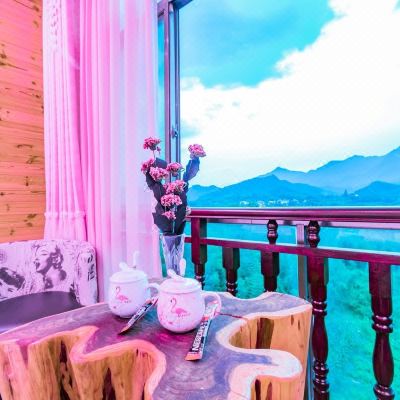 浪漫特色大圆床房