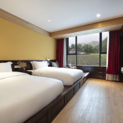 雅稞豪华榻榻米阳台标间