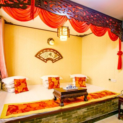 曲径通幽家庭土炕房