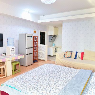 阳台一室大床房