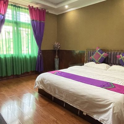 嘉绒拾光大床房