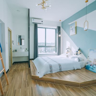 蓝色精致大床房