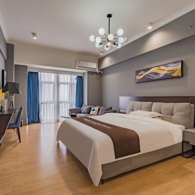 高级灰豪华轻奢大床房（高层城景+洗衣机）