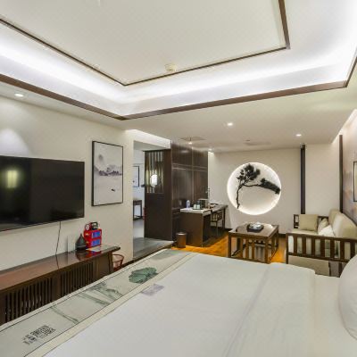 清雅观景大床房(零压床垫+观景浴缸）