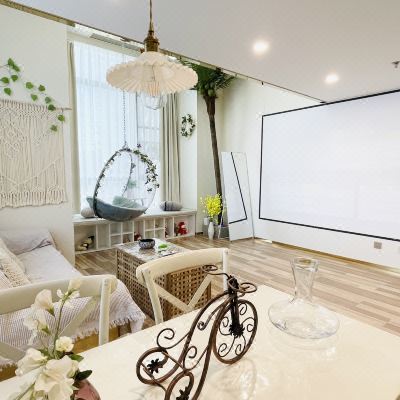 银杏-摩洛哥loft投影六人套房(冰箱+洗衣机)