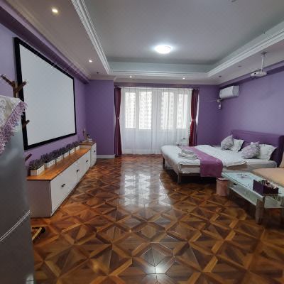 极米投影大床房