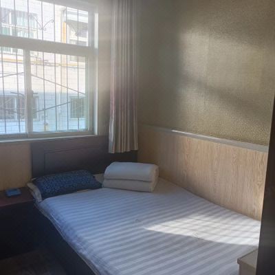 普通单间（公共卫浴）