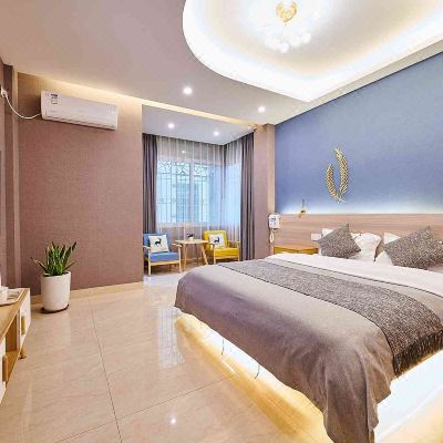 粉蓝轻奢大床房