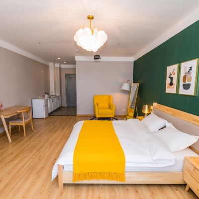 时尚北欧大床房A