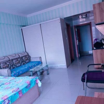 特惠温馨大床房