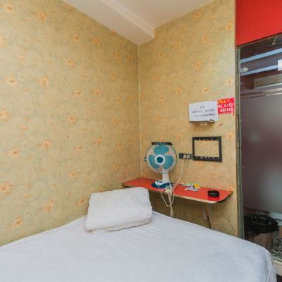 温馨大床房(无窗)