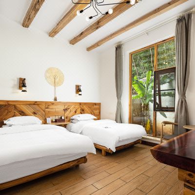 曲径通幽舒适双床房