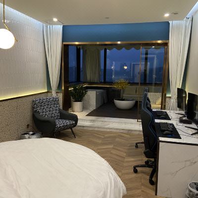 天际轻奢情侣观景房[i7-3070-32G内存+游戏特权]-独立新风系统,冰箱