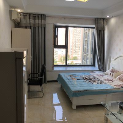 蓝色一室大床房