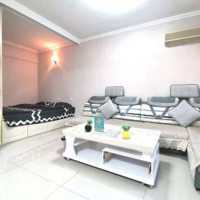 简约舒适家庭房