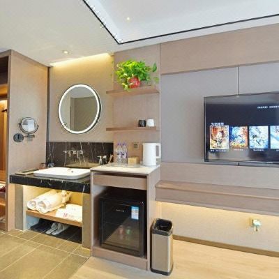 轻奢随机大床房