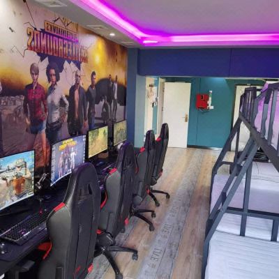 电竞吃鸡四人间[i7 9700K+RTX2070S+华硕玩家国度144Hz/泰坦165Hz]