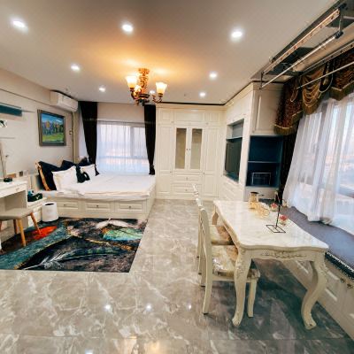 奶茶色观景优选智能套房