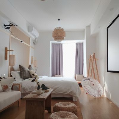 日式巨幕大床房