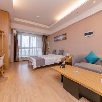 临河风景大床房