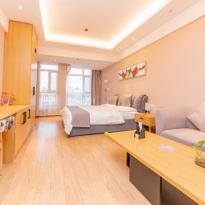 轻舒阳光大床房