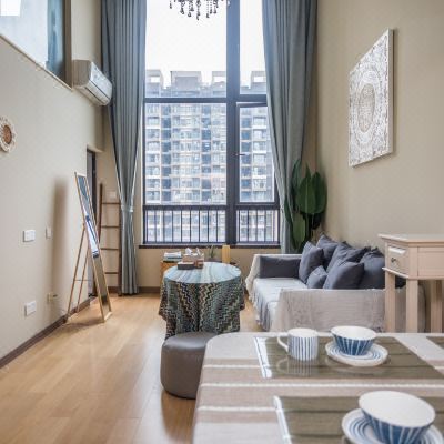 行政复式套房（高层带阳台）